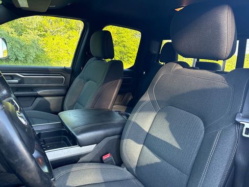 Used 2019 RAM 1500 Big Horn AWD/4WD image 13