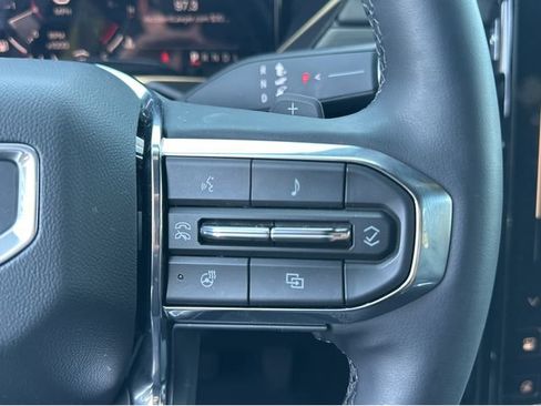 New 2025 GMC Acadia Elevation w/ Elevation Premium Package AWD/4WD image 29