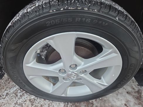 Used 2013 Toyota Corolla S image 9