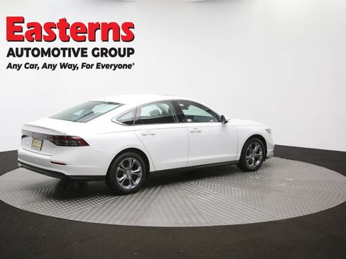 Used 2023 Honda Accord EX image 44
