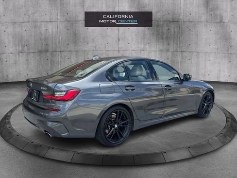 Used 2019 BMW 330i Sedan w/ M Sport Package RWD image 5