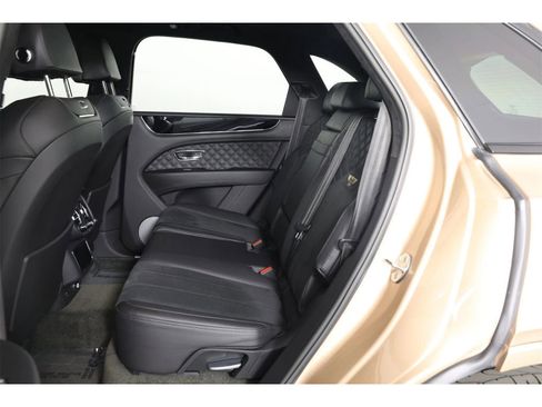 Certified 2023 Bentley Bentayga AWD/4WD image 26