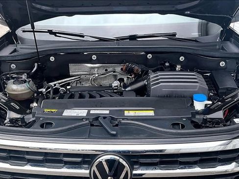 Used 2023 Volkswagen Atlas SE w/ Black Wheel Package FWD image 34