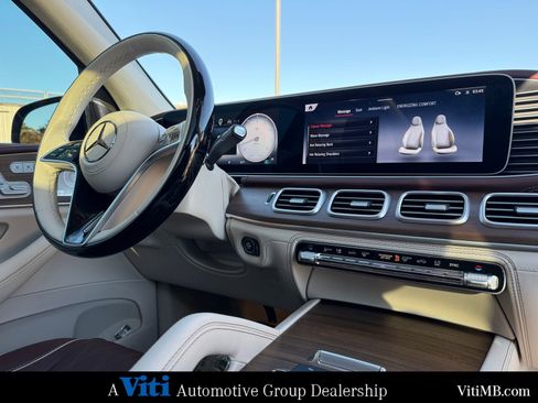 Certified 2024 Mercedes-Benz Maybach GLS 600 4MATIC image 32