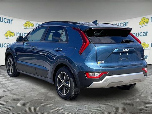Used 2023 Kia Niro EX w/ EX Cold Weather Package image 4