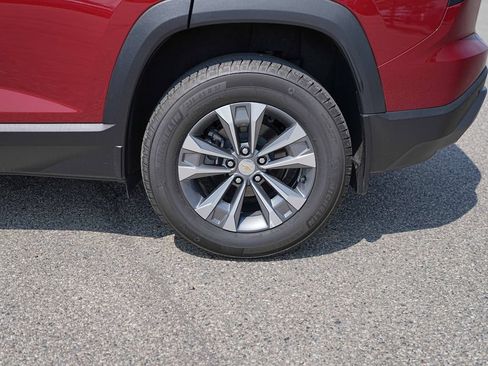 Used 2026 Chevrolet Equinox LT AWD/4WD image 13