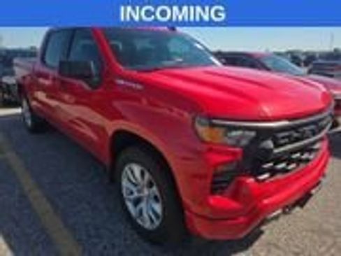 Used 2022 Chevrolet Silverado 1500 Custom RWD image 2
