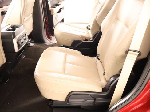 Used 2022 Ford Expedition XLT RWD image 13