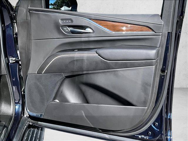 Certified 2024 Cadillac Escalade Sport Platinum w/ LPO, Floor Liner Package AWD/4WD image 19