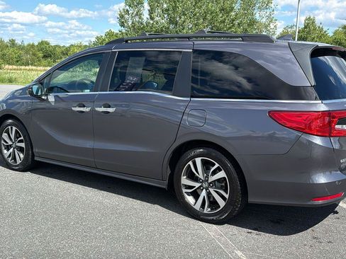 Used 2022 Honda Odyssey Touring image 10