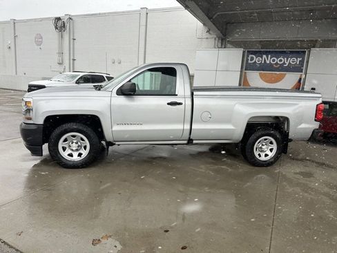 Used 2017 Chevrolet Silverado 1500 W/T w/ Trailering Package image 14