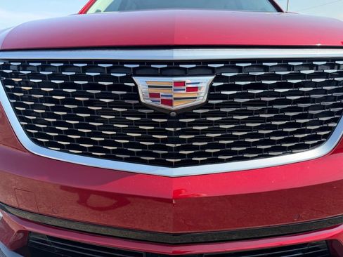 Used 2024 Cadillac XT6 Premium Luxury w/ Technology Package FWD image 14