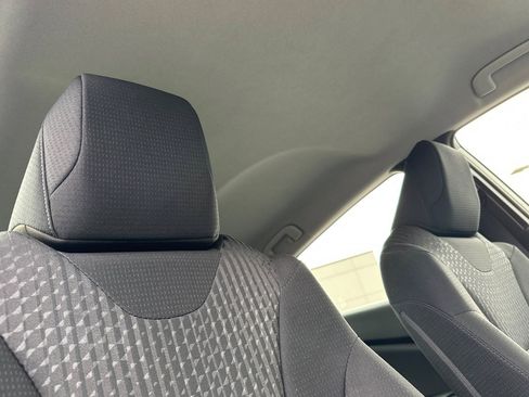 Used 2017 Toyota Prius Three image 20