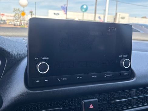 Used 2024 Honda HR-V LX image 23