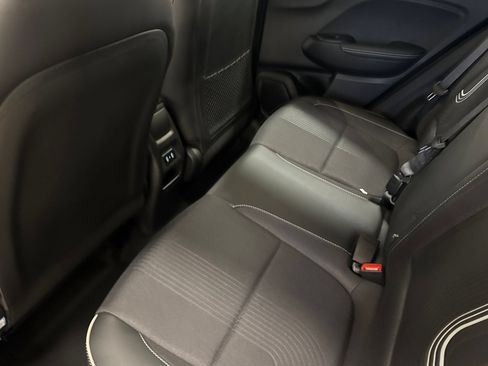 Used 2026 Hyundai Venue SEL FWD image 12