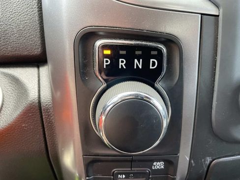 Used 2023 RAM 1500 Classic SLT AWD/4WD image 29