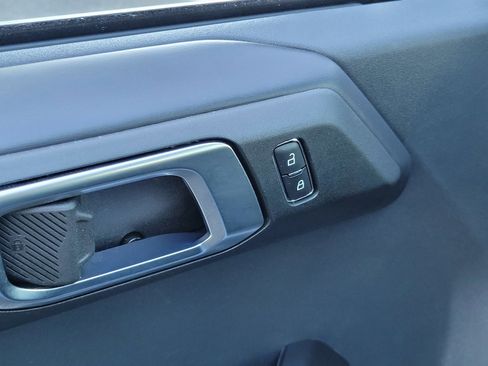 Used 2025 Ford Bronco Outer Banks image 17