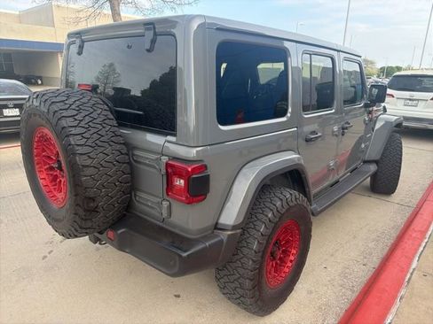 Used 2020 Jeep Wrangler Unlimited Sahara image 5