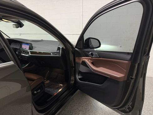 Used 2021 BMW X7 xDrive40i w/ Premium Package AWD/4WD image 77
