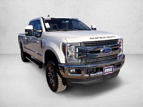 Used 2019 Ford F250 Lariat w/ Lariat Value Package image 5