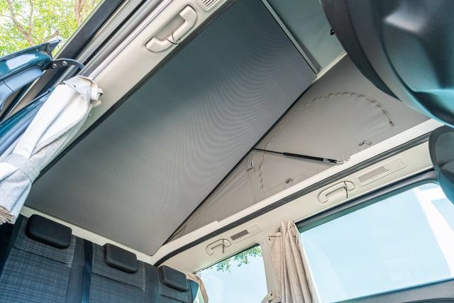 Used 2021 Mercedes-Benz Metris Passenger image 46