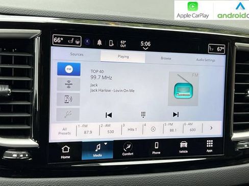 Used 2023 Chrysler Pacifica Touring-L FWD image 22