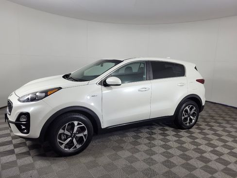 Used 2021 Kia Sportage LX AWD/4WD image 2