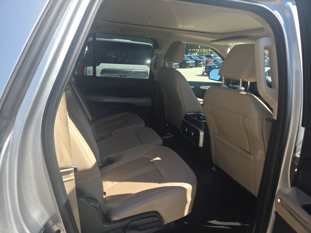 Used 2024 Ford Expedition Max Limited AWD/4WD image 39
