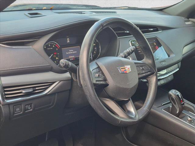 Used 2019 Cadillac XT4 Premium Luxury FWD image 3