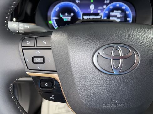 New 2026 Toyota Crown Signia w/ Advanced Technology Package AWD/4WD image 32