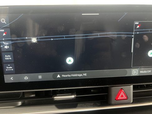 Used 2026 Kia Carnival FWD image 14