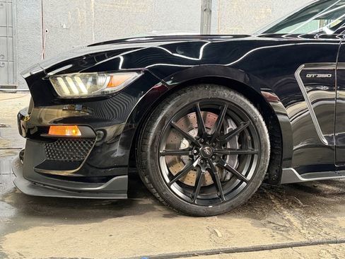 Used 2016 Ford Mustang Shelby GT350 w/ Track Package image 20