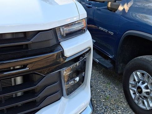 Used 2025 Chevrolet Silverado 2500 W/T w/ WT/CX Safety Package AWD/4WD image 8