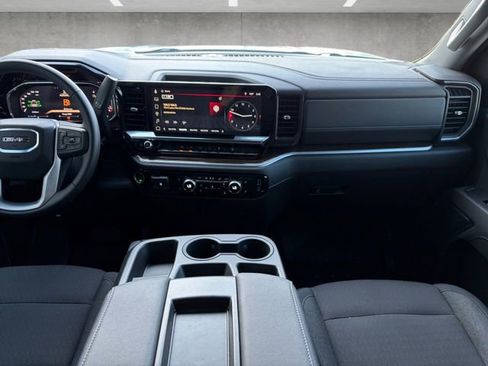 Used 2026 GMC Sierra 1500 Elevation image 3