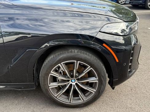 Used 2024 BMW X6 xDrive40i w/ Parking Assistance Package AWD/4WD image 9