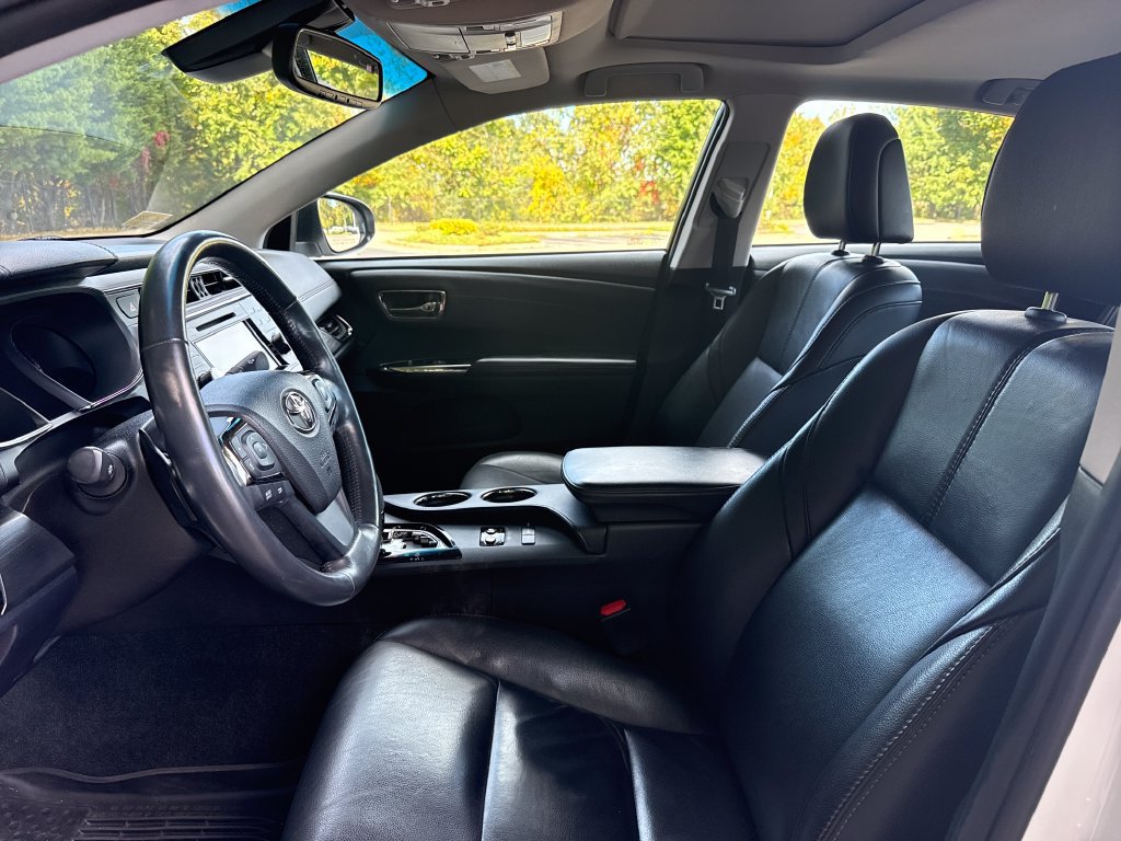 Used 2017 Toyota Avalon Touring w/ Carpet Mat Package FWD image 11