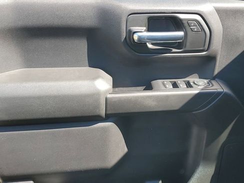 Certified 2020 Chevrolet Silverado 1500 Custom w/ Custom Value Package AWD/4WD image 14