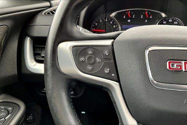 Used 2023 GMC Terrain SLT w/ Tech Package AWD/4WD image 11