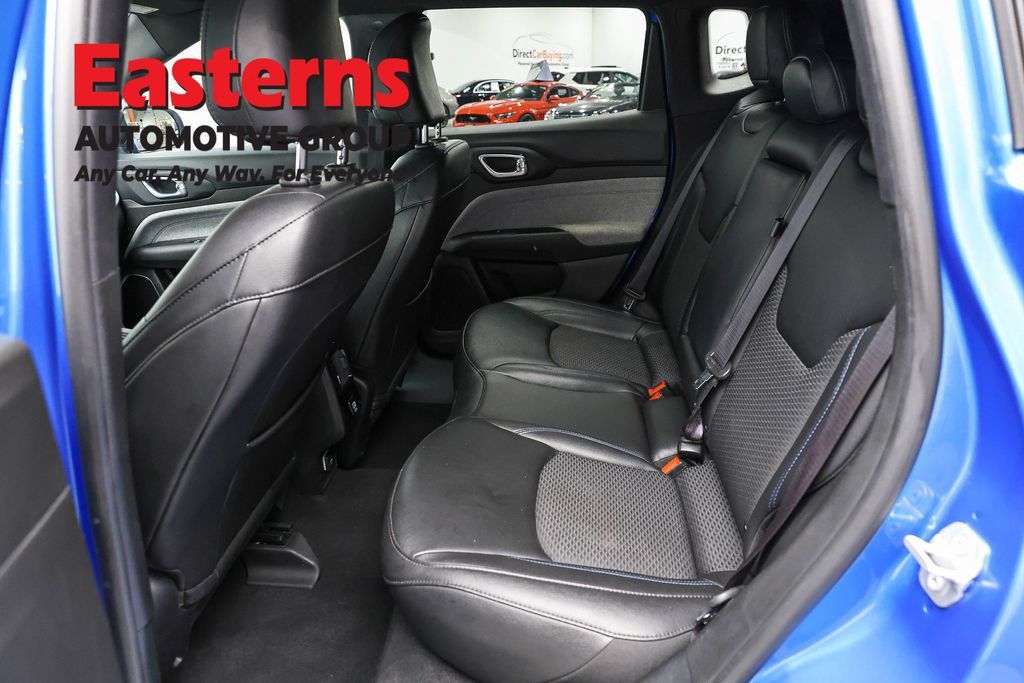 Used 2024 Jeep Compass Latitude AWD/4WD image 22