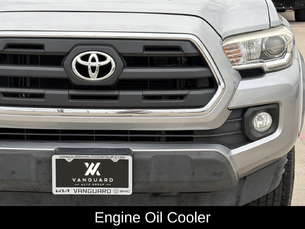 Used 2017 Toyota Tacoma SR5 w/ Tow Package RWD image 4