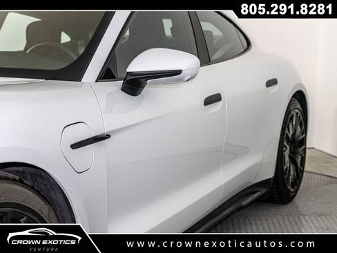 Used 2024 Porsche Taycan GTS image 18