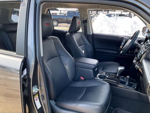 Used 2019 Toyota 4Runner TRD Off-Road Premium image 10
