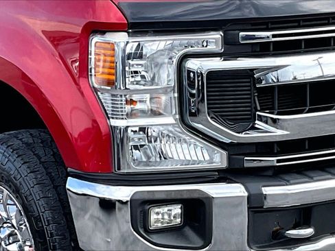 Used 2021 Ford F250 XLT w/ XLT Premium Package AWD/4WD image 24