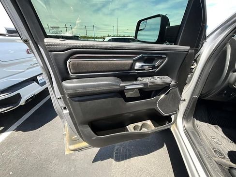 Used 2025 RAM 1500 Laramie w/ Sport Appearance Package AWD/4WD image 11