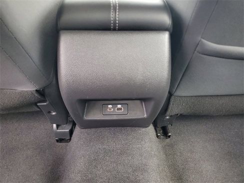 Used 2024 Nissan Altima 2.5 SV image 16