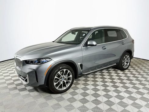 Used 2025 BMW X5 sDrive40i RWD image 3