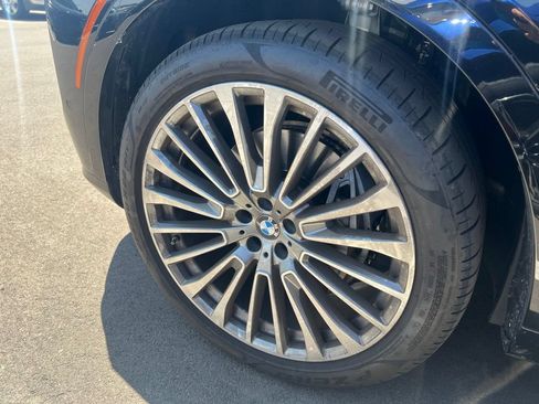 Used 2025 BMW X7 xDrive40i w/ Premium Package AWD/4WD image 10