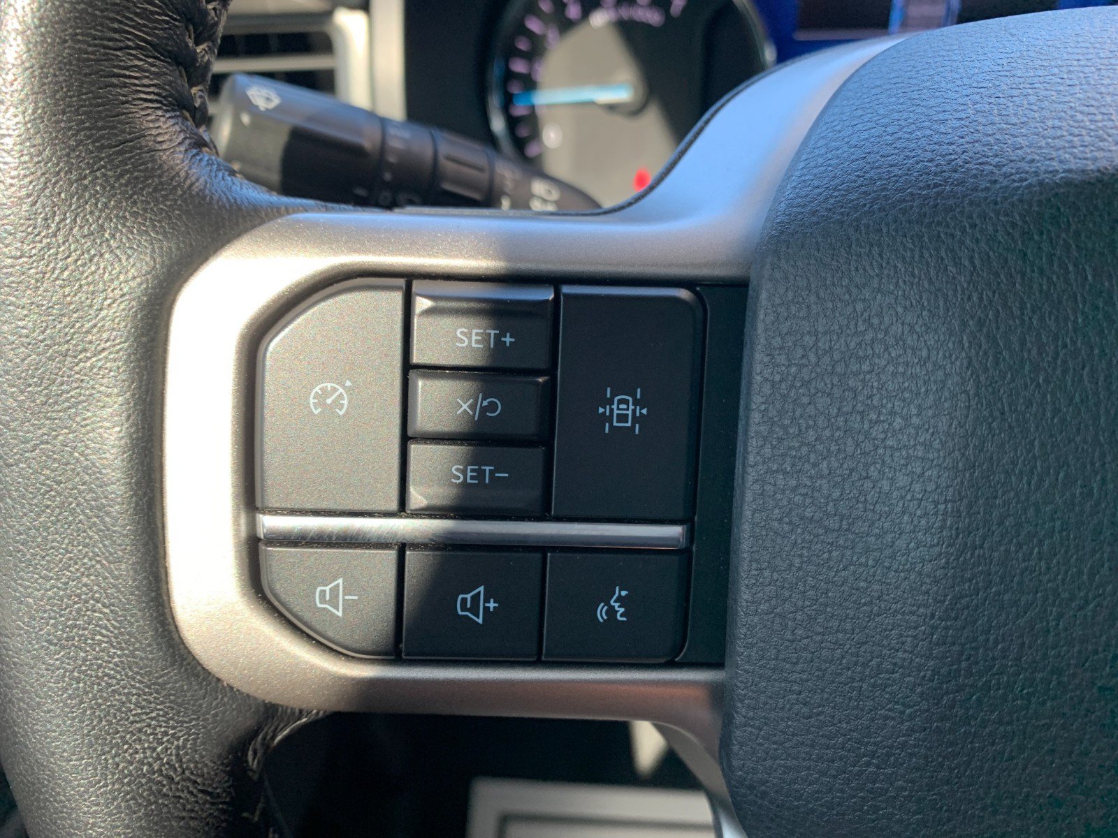 Used 2023 Ford Expedition XLT AWD/4WD image 17