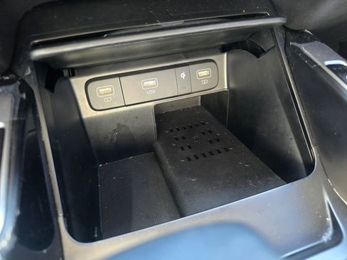 Used 2023 Kia Sorento S image 22