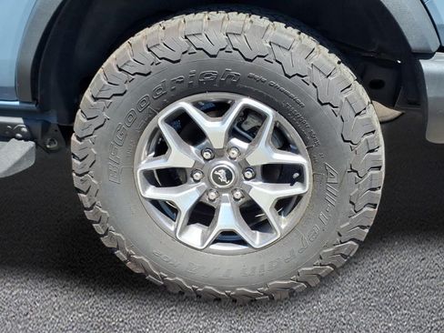 Used 2025 Ford Bronco Badlands AWD/4WD image 11
